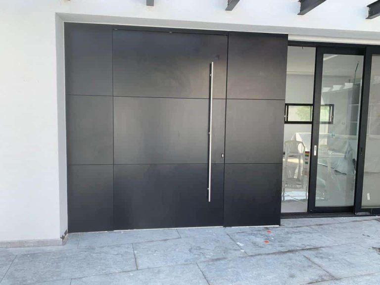 דלתות